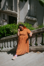 Load image into Gallery viewer, The 'Bad b*tch o'clock' dress - Retro orange midi daisy dress - Made to measure!